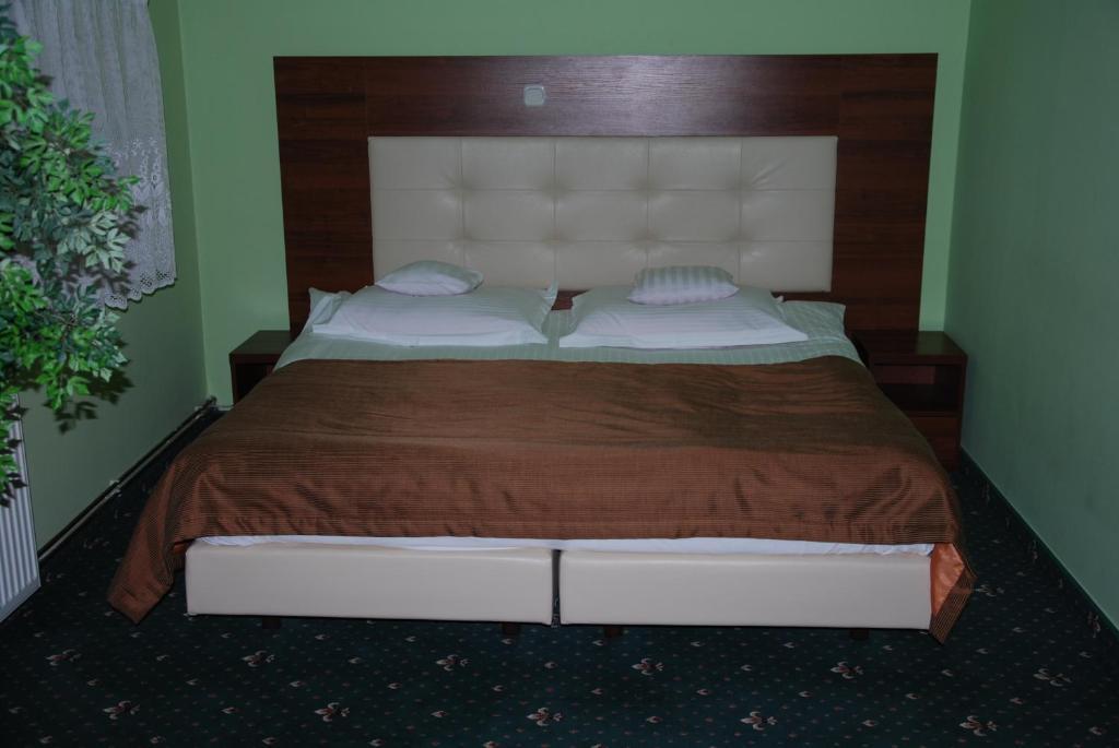 Hotel Jagiellonski Sanok Room photo